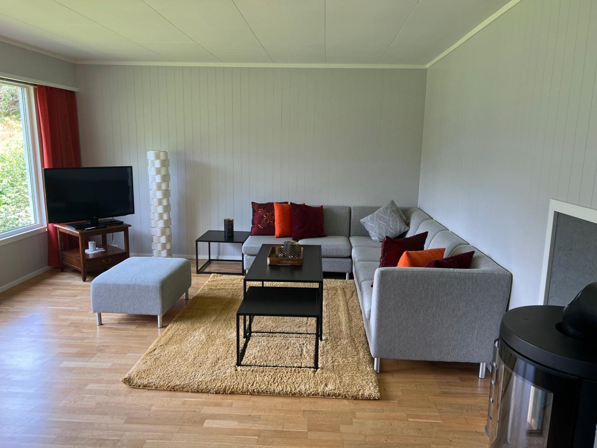 Tunold Gard - Olahuset Feriehus Oppstryn